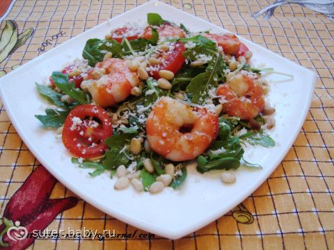 Салат с кедровыми орешками