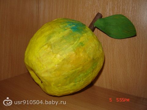 Яблоко из папье маше Яблоко из папье маше