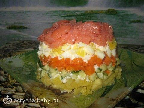 Порционный салат икра семга фото