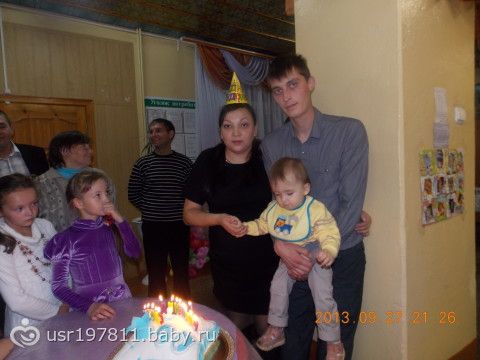 Вот так мы отметили годик.коллаж пазл 12 месяцев,радуга из шаров и т.д