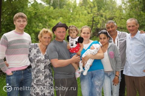Нам 1 месяц)))))))))))