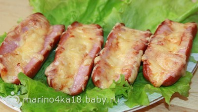 Сосиски запеченые с сыром