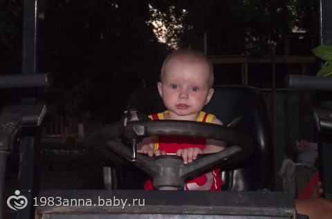 Чуть-чуть и годик!!!