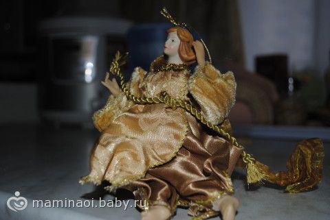 Игра-флэшмоб «Цвет в доме» — золотой
