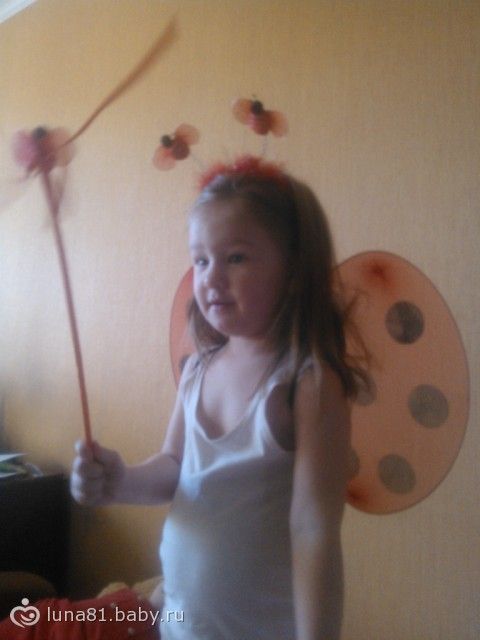 Божья коровка ил уже хочется лета!