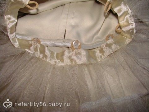 Ну вот дошила Эпическое платье для юной принцессы (фото)
