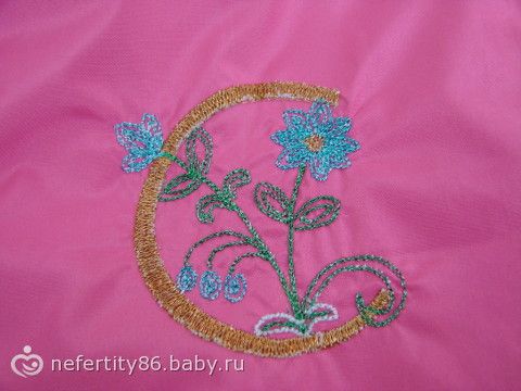 Дошила еще один костюмчик маленькой болельщицы (фото)