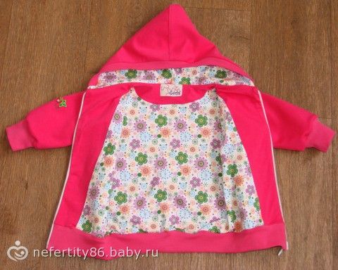 Сшила для двух прекрасных девочек комбезик и кофточку (фото)